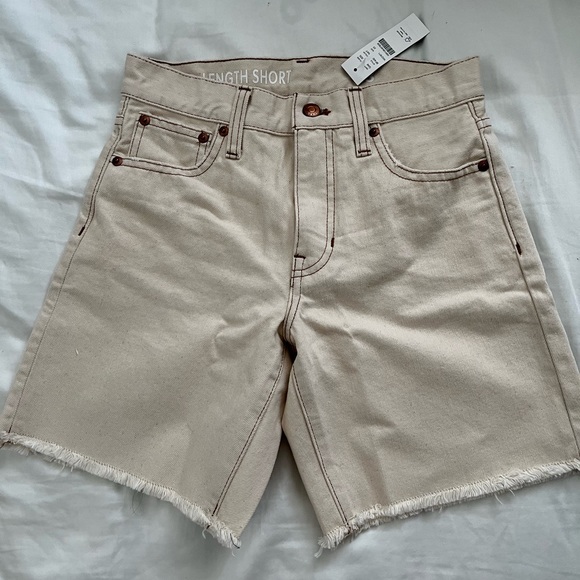 J Crew Mid Length Shorts Cream - Picture 1 of 4